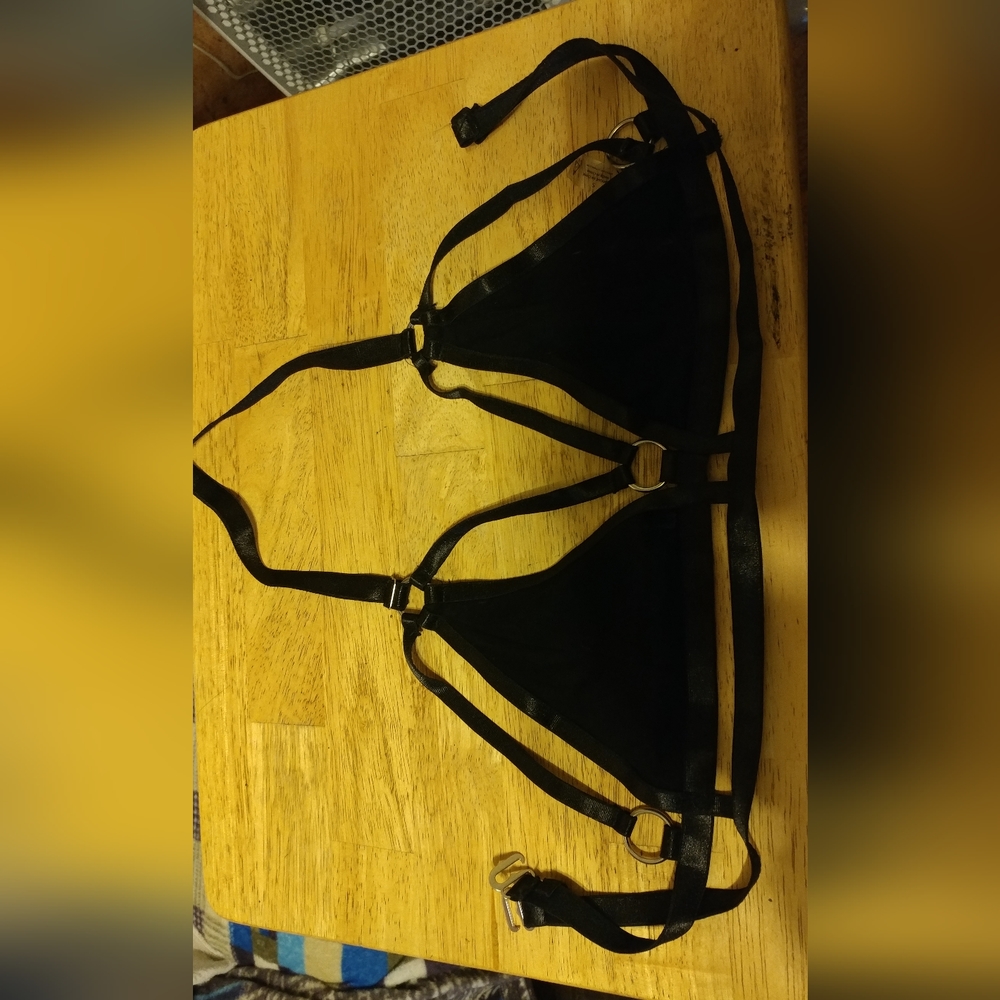 Unif bra - Picture 3 of 4